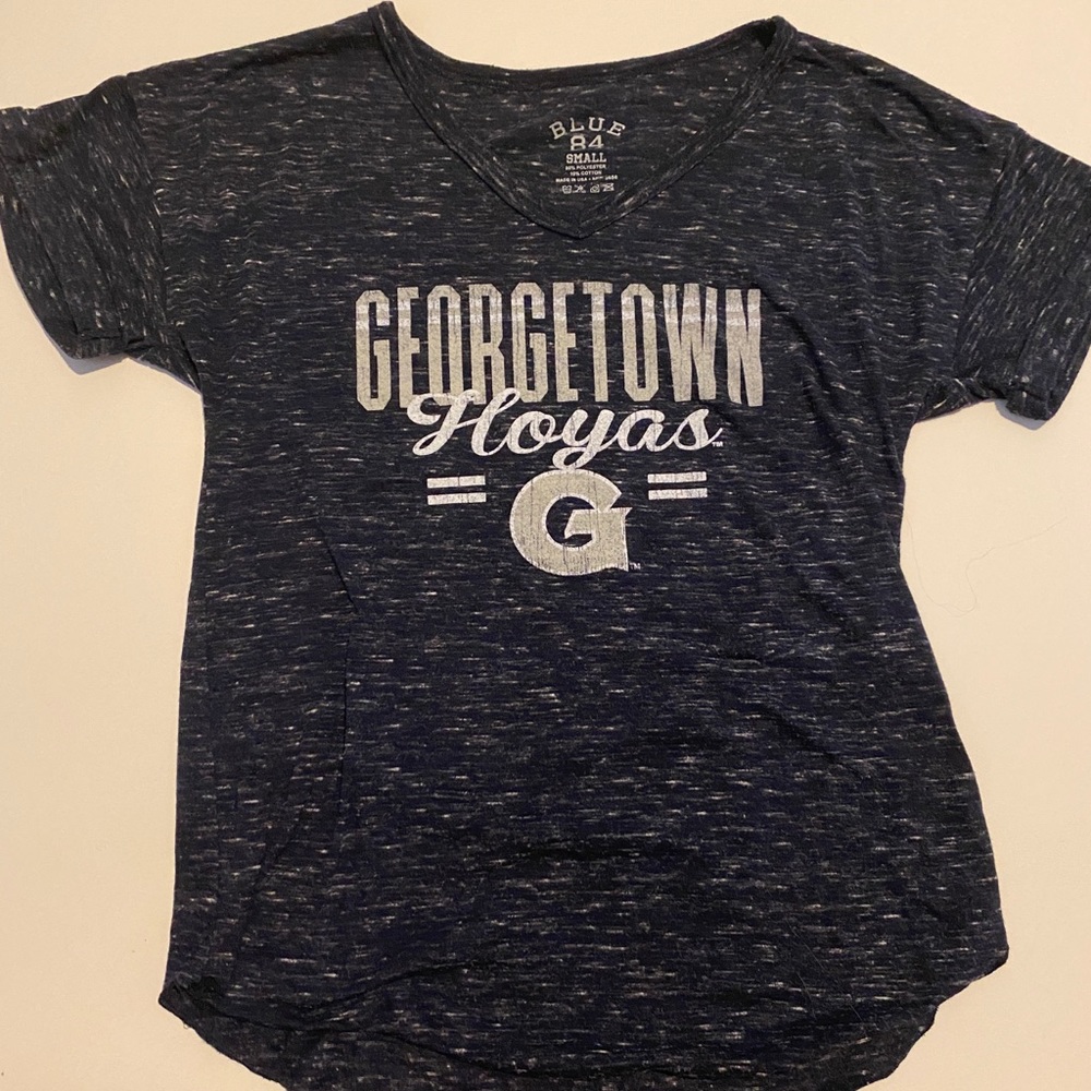 georgetown women’s v-neck tee